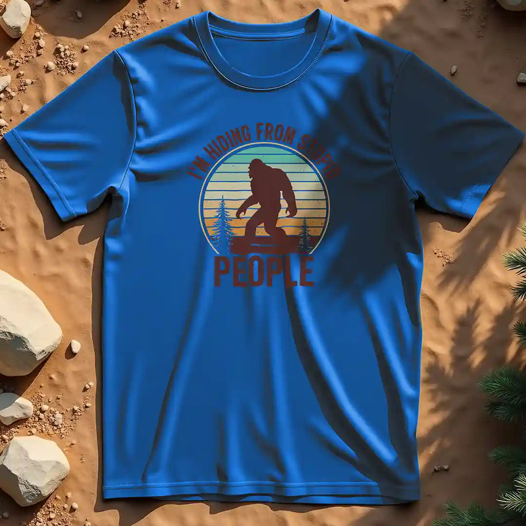Sasquatch hiding from stupid people t-shirt
