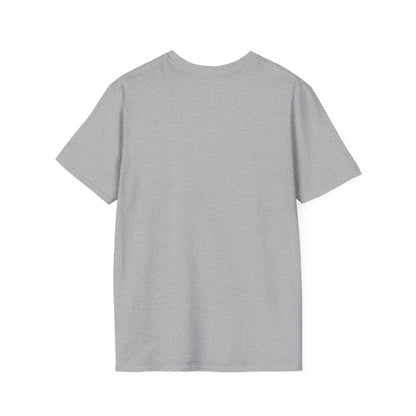 Sasquatch hiding from stupid people  t-shirt